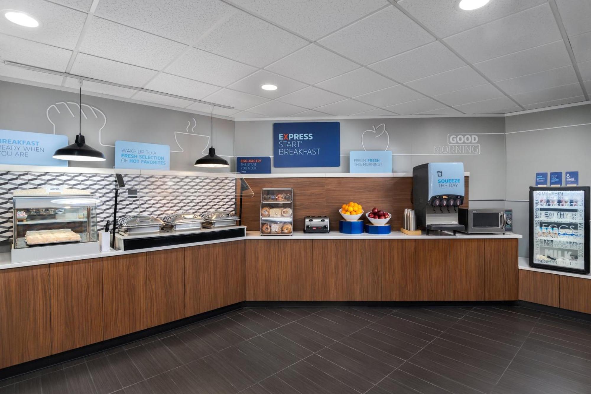 Holiday Inn Express Hotel & Suites Bentonville By Ihg Εξωτερικό φωτογραφία