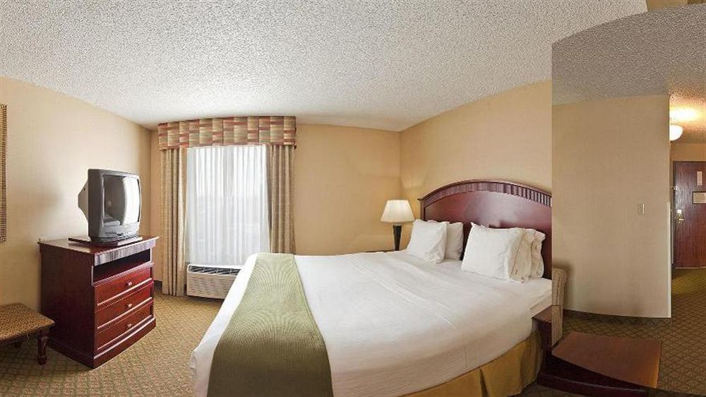 Holiday Inn Express Hotel & Suites Bentonville By Ihg Εξωτερικό φωτογραφία
