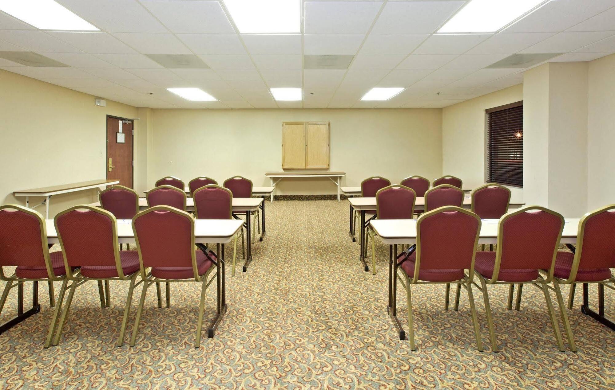 Holiday Inn Express Hotel & Suites Bentonville By Ihg Εξωτερικό φωτογραφία